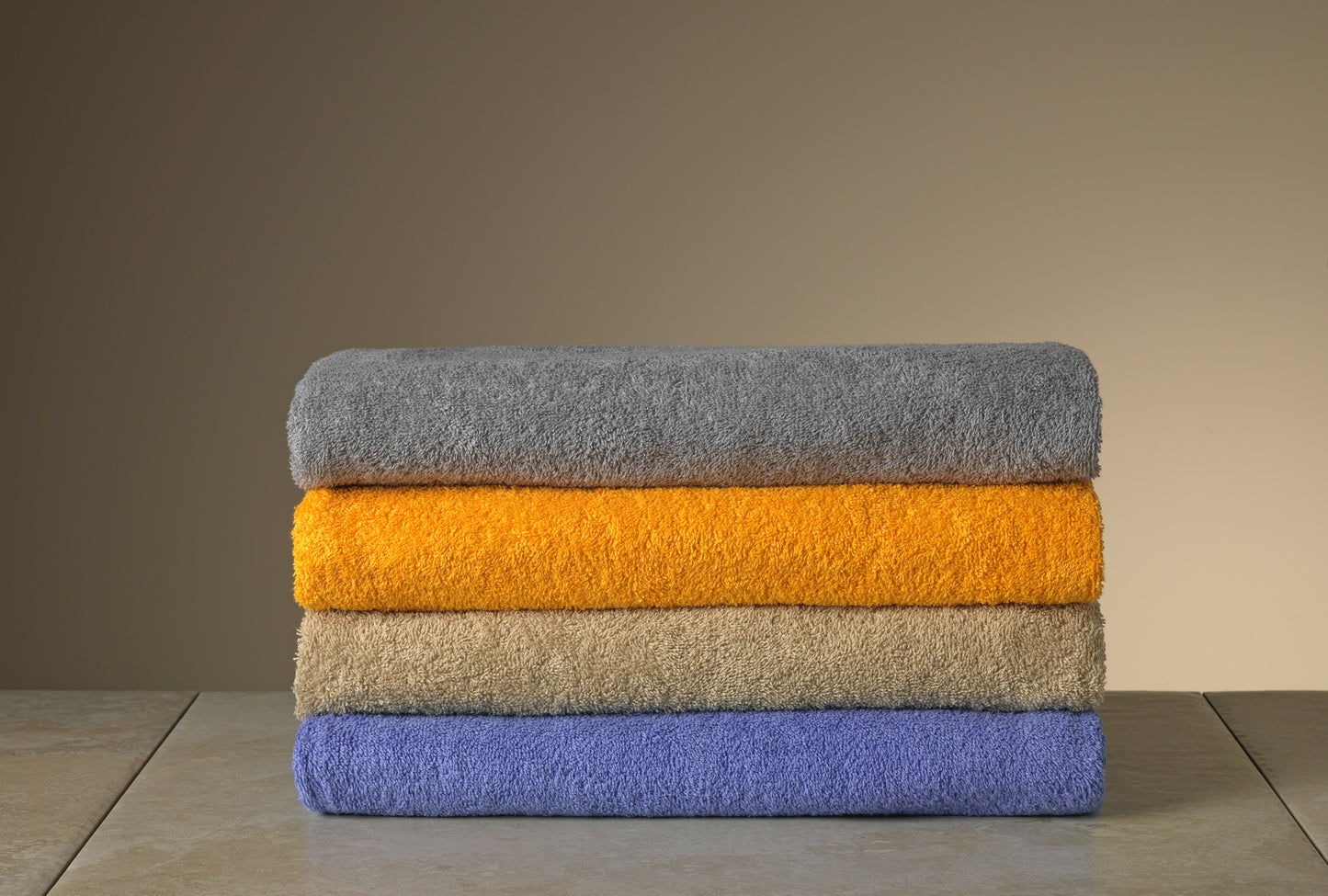 Lightweight pool towel